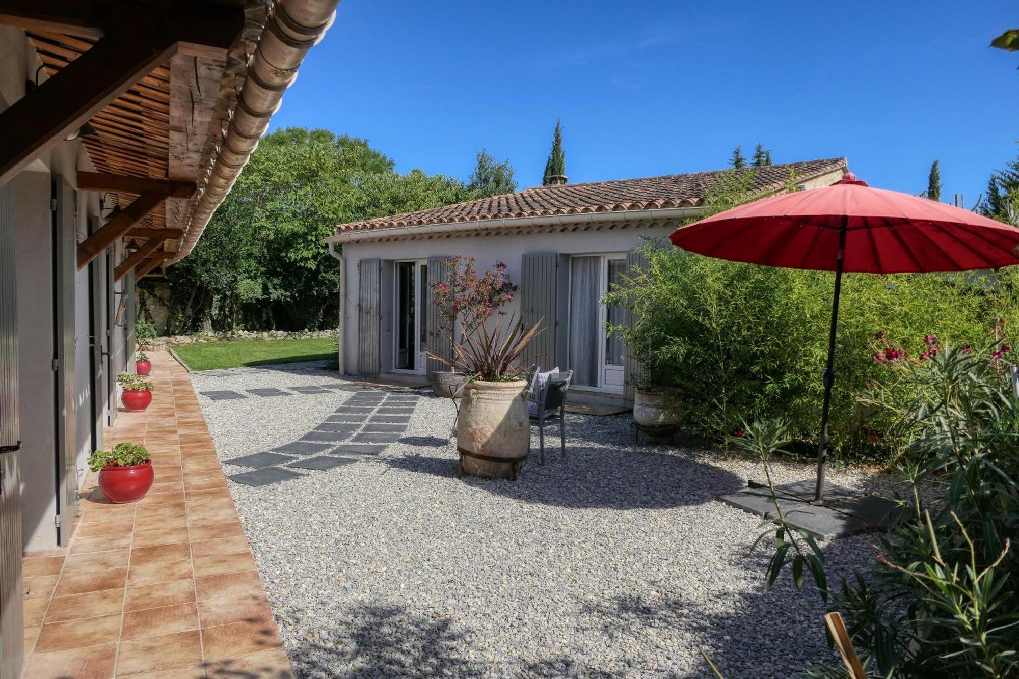 Jade En Provence Vaison-la-Romaine Exterior foto